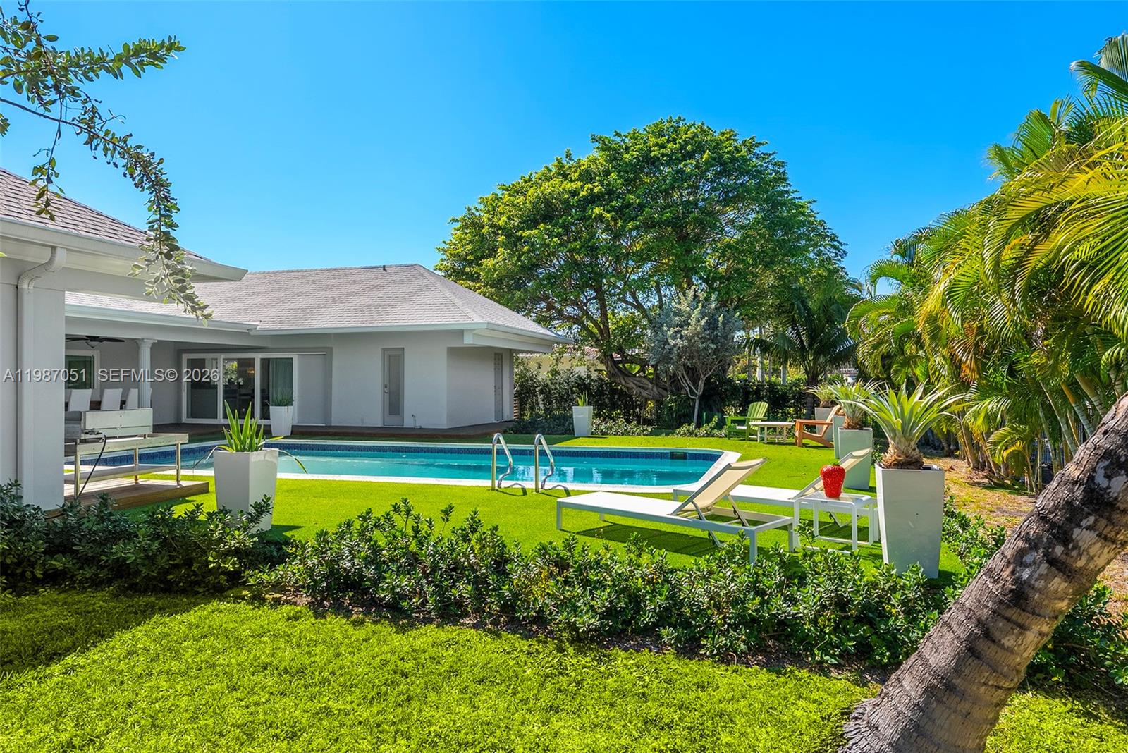 424 Alamanda Dr