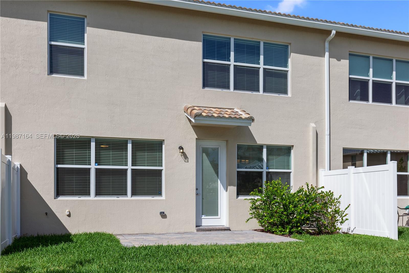 1101 Banyan Dr # 1101