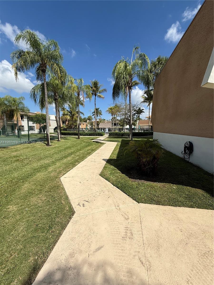 8261 SW 128th St # 118