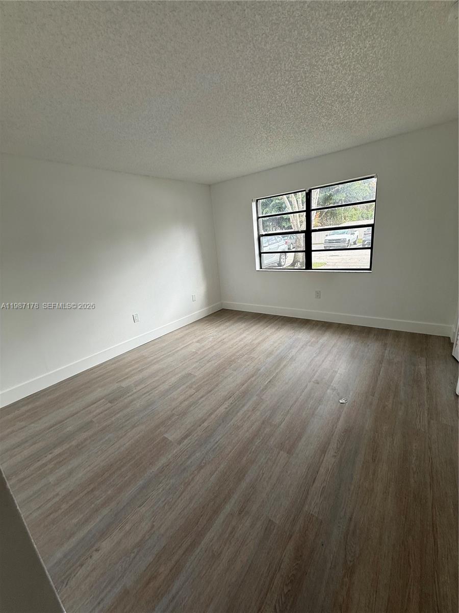 8261 SW 128th St # 118