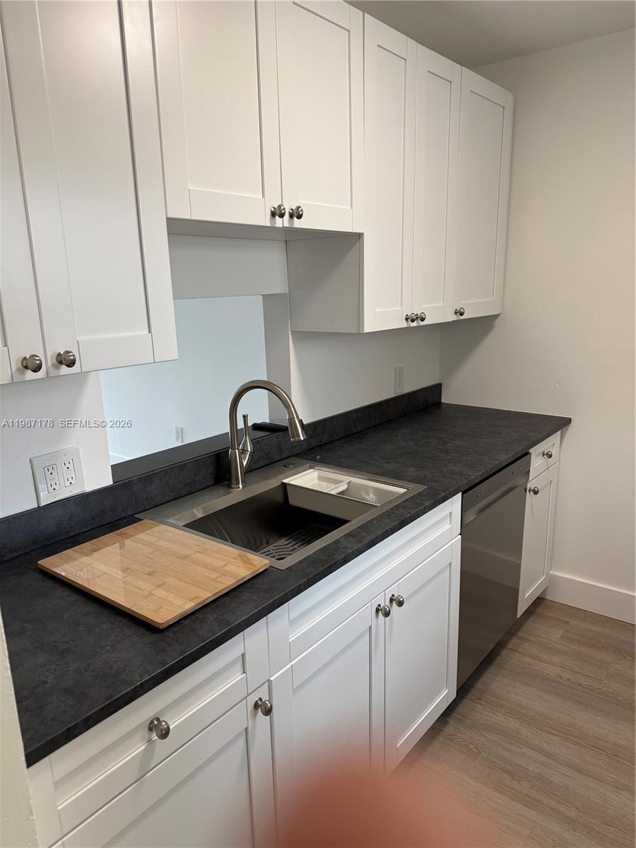 8261 SW 128th St # 118