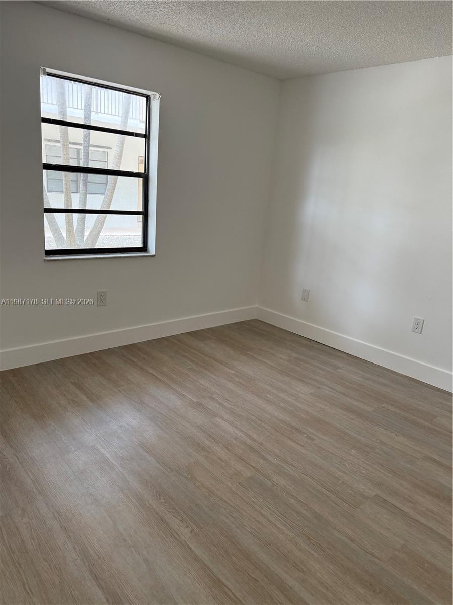 8261 SW 128th St # 118