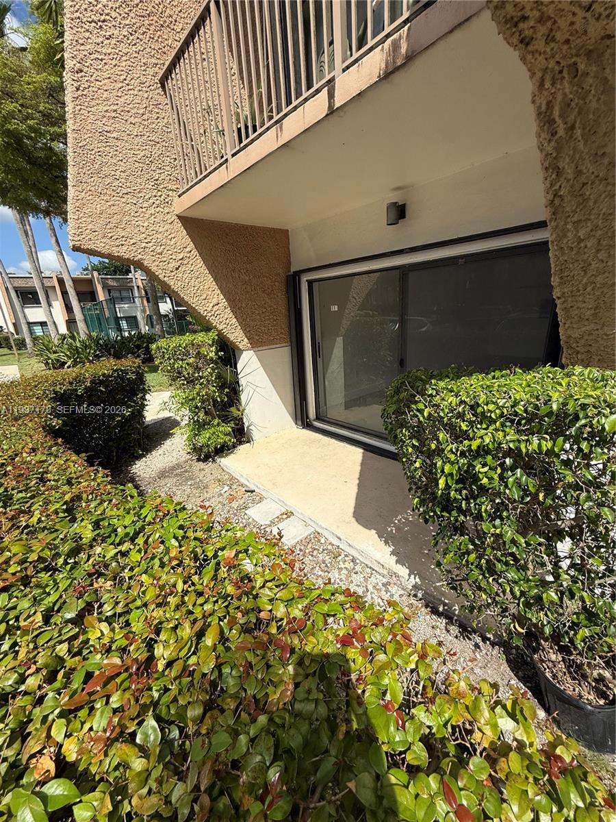 8261 SW 128th St # 118