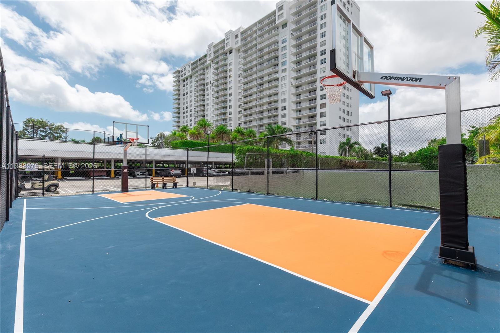 2801 NE 183rd St # 1516W