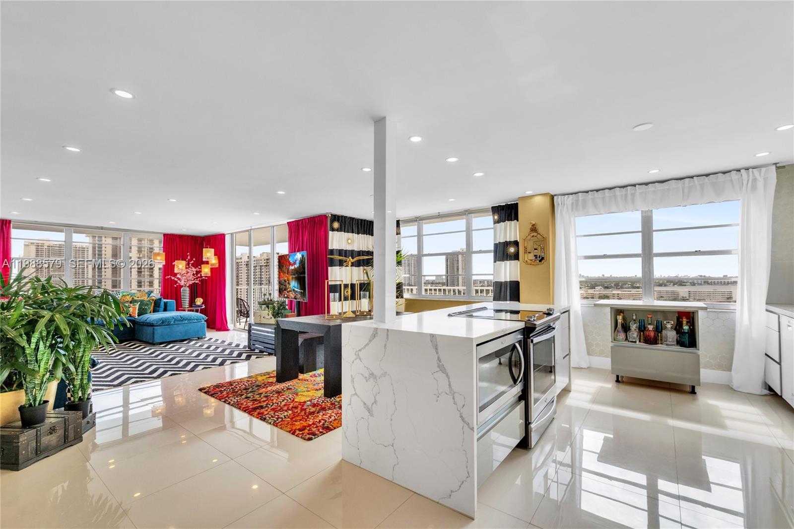 2801 NE 183rd St # 1516W