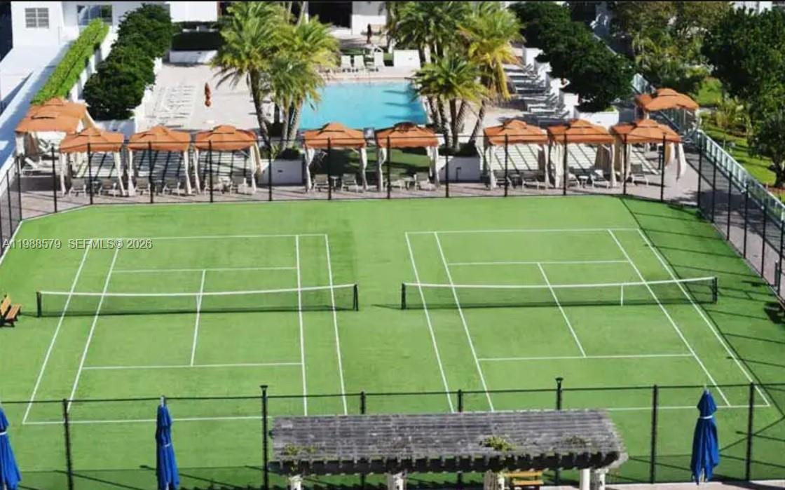 2801 NE 183rd St # 1516W