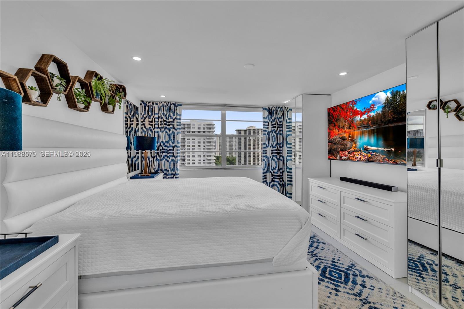 2801 NE 183rd St # 1516W