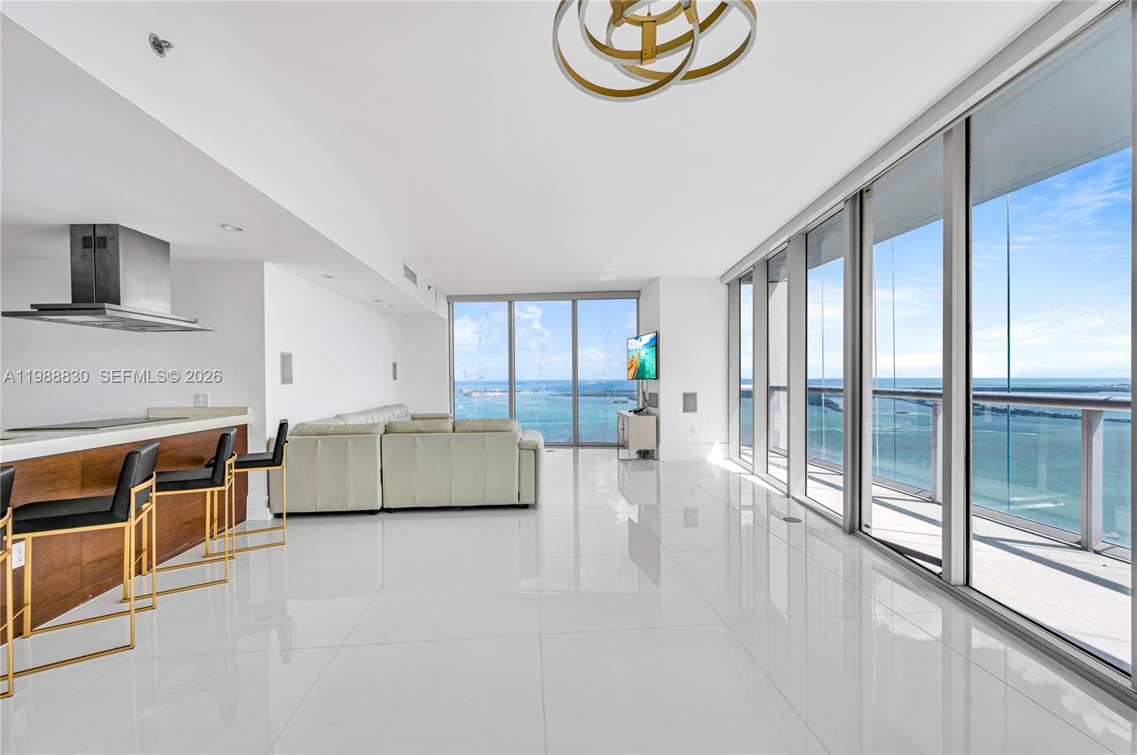 495 Brickell Ave # 5601