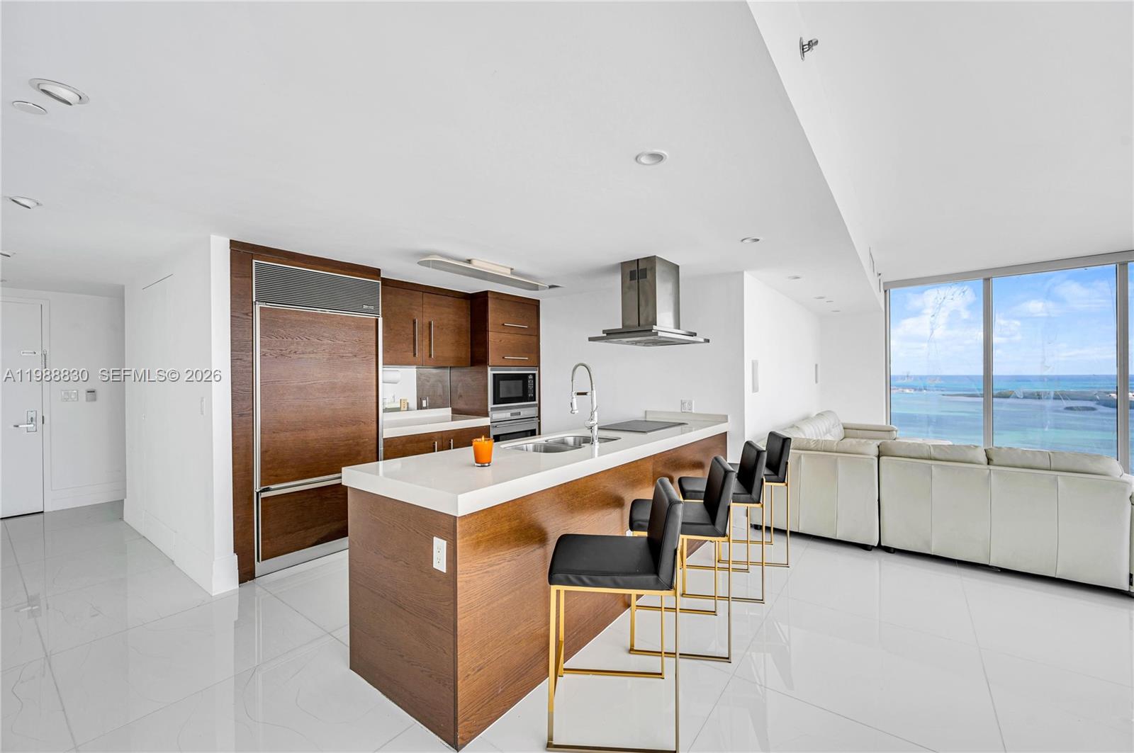 495 Brickell Ave # 5601