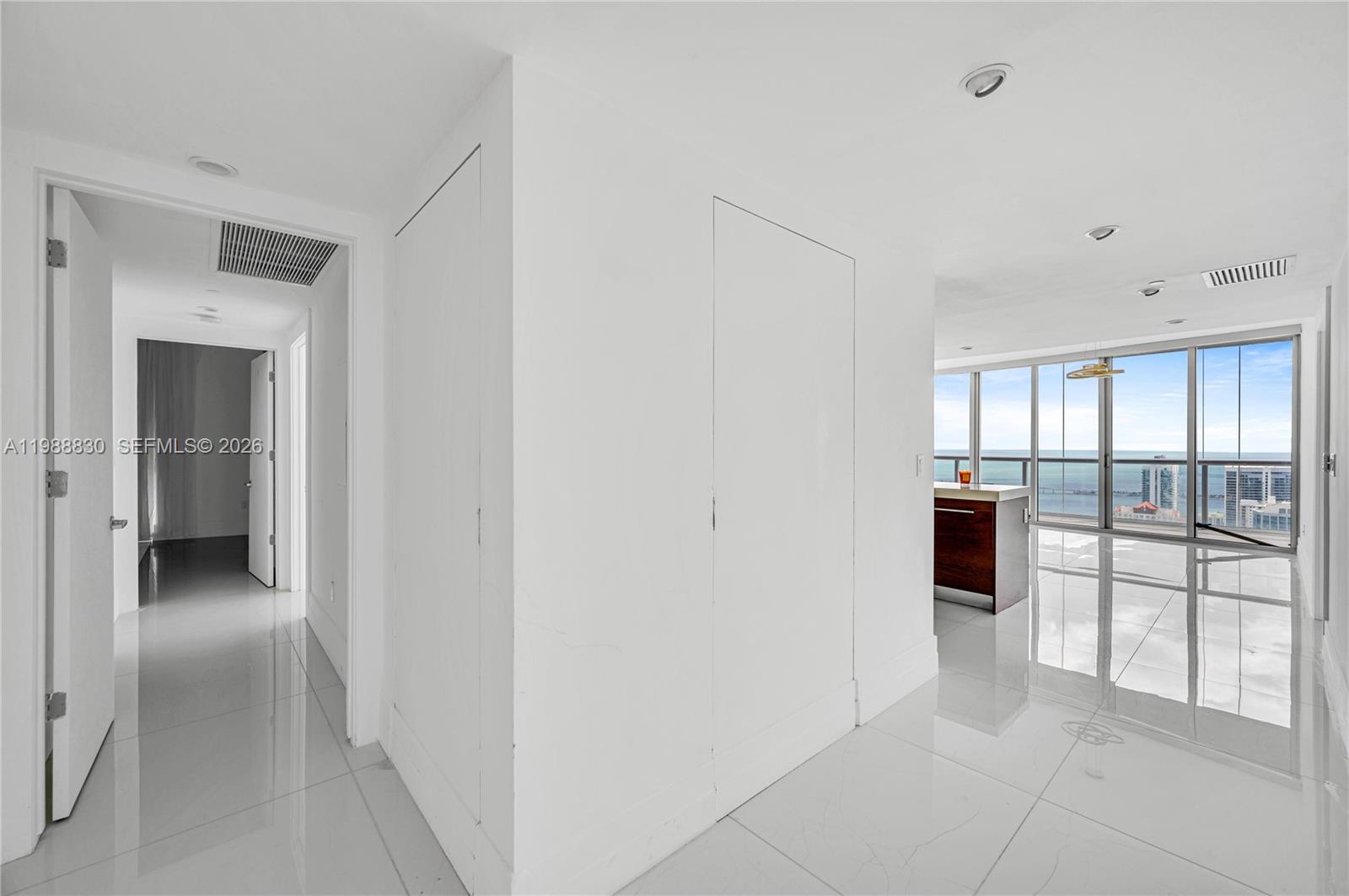 495 Brickell Ave # 5601