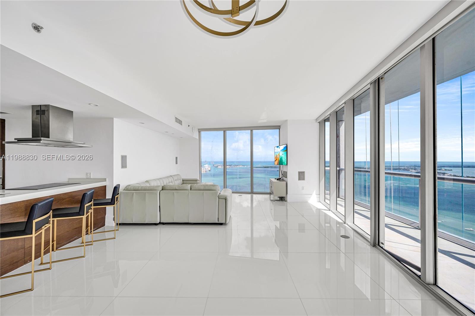 495 Brickell Ave # 5601