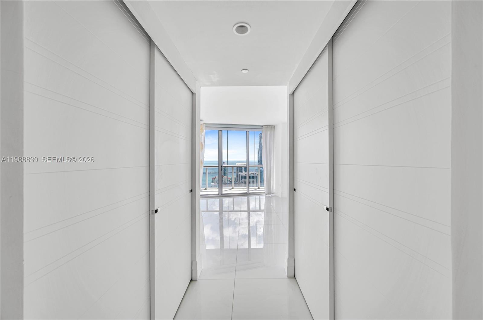 495 Brickell Ave # 5601