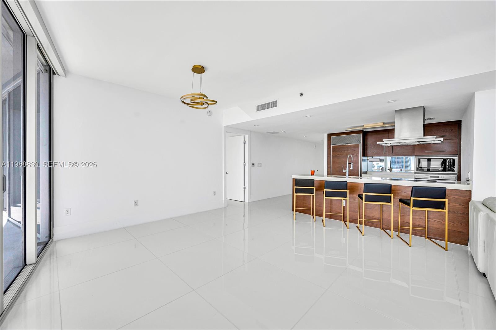 495 Brickell Ave # 5601