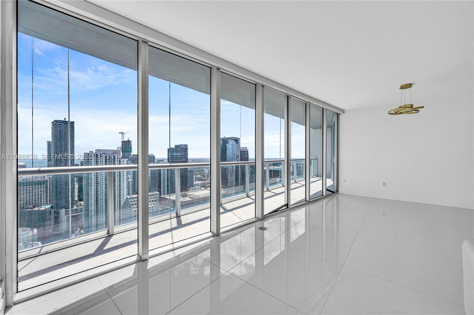 495 Brickell Ave # 5601