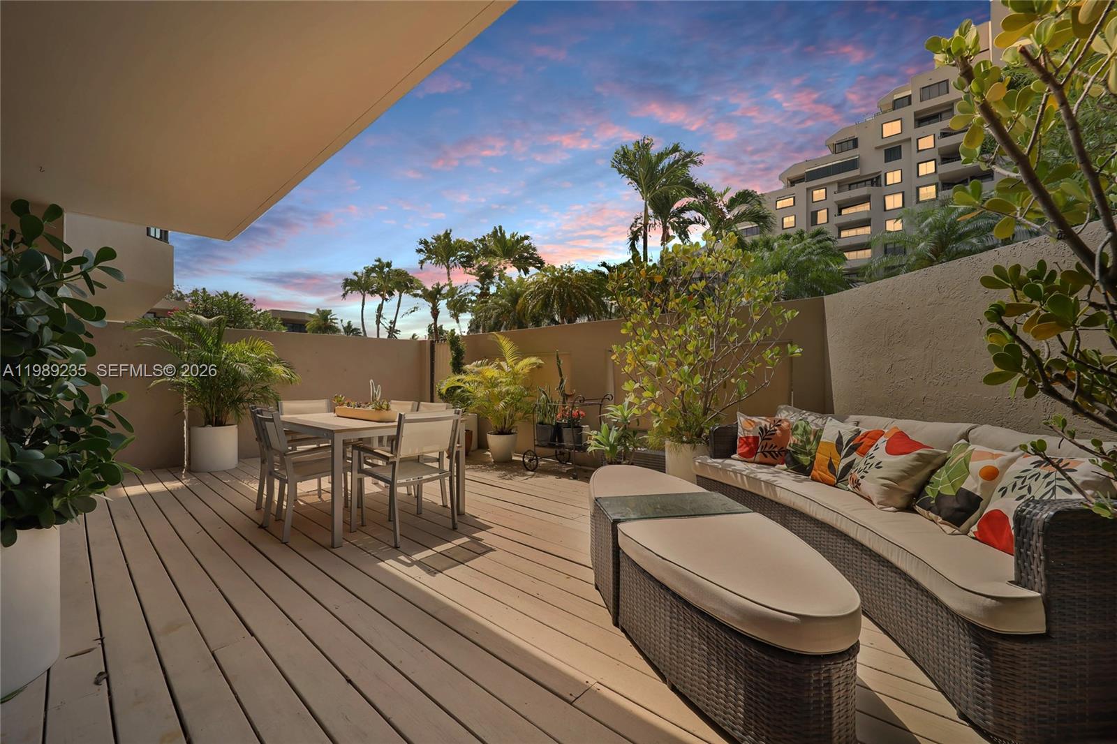 251 Crandon Blvd # 136