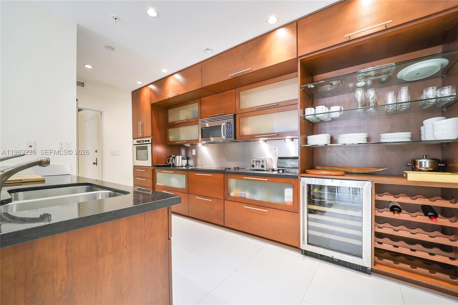 251 Crandon Blvd # 136