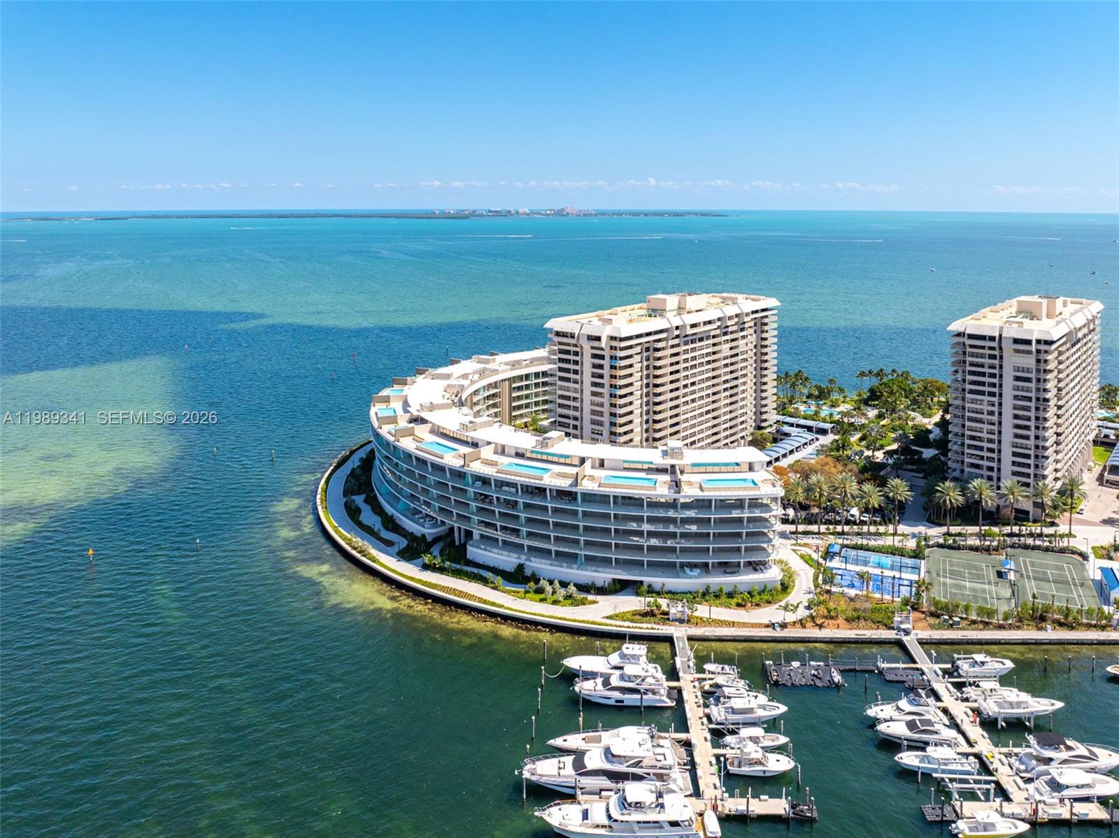 5 Grove Isle Dr Unit: PHS01