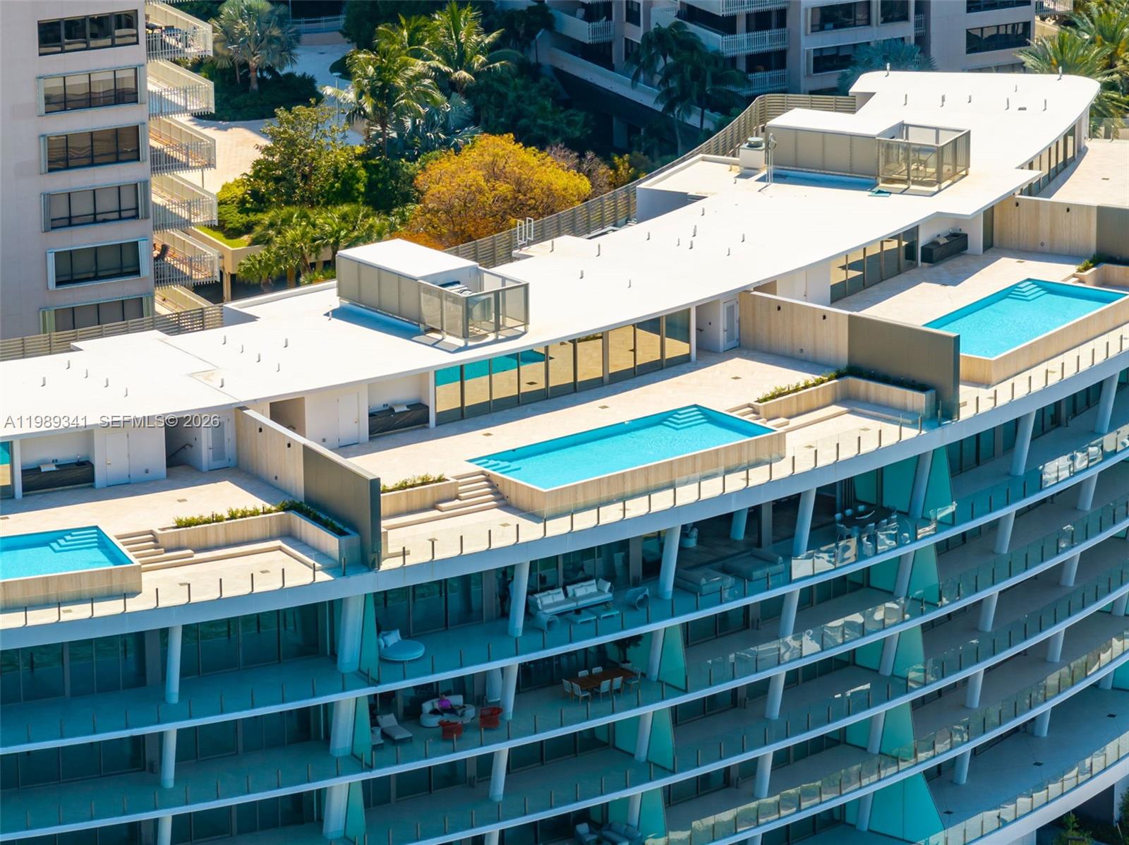 5 Grove Isle Dr Unit: PHS01