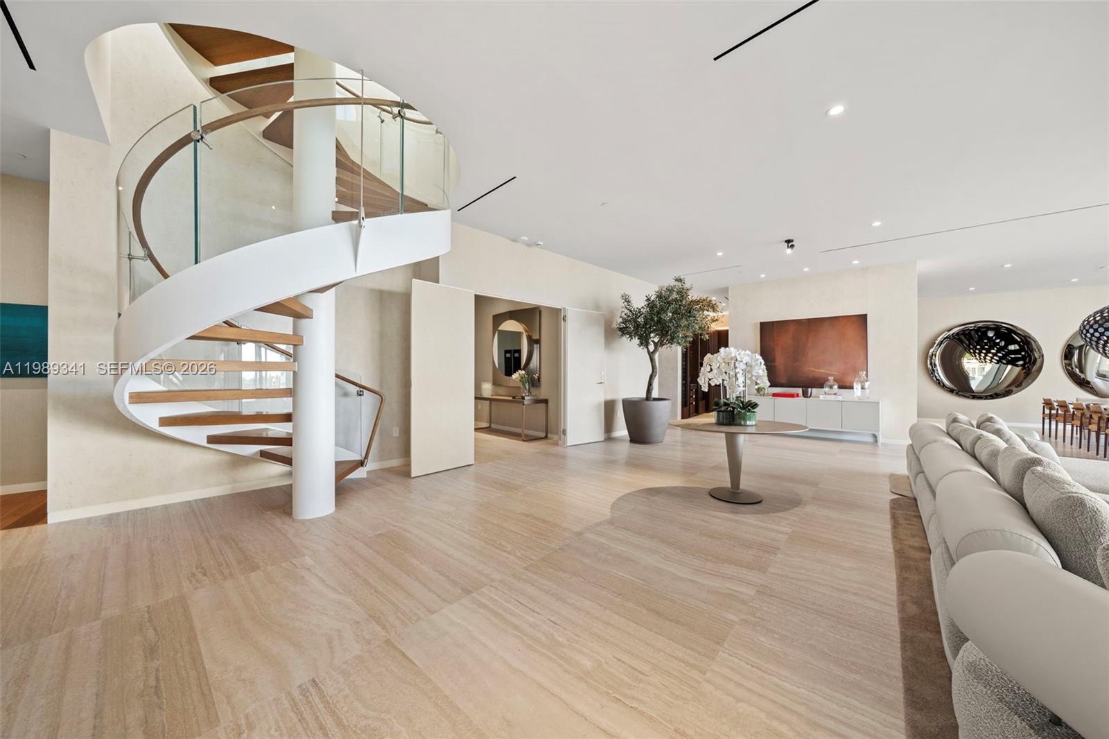 5 Grove Isle Dr Unit: PHS01