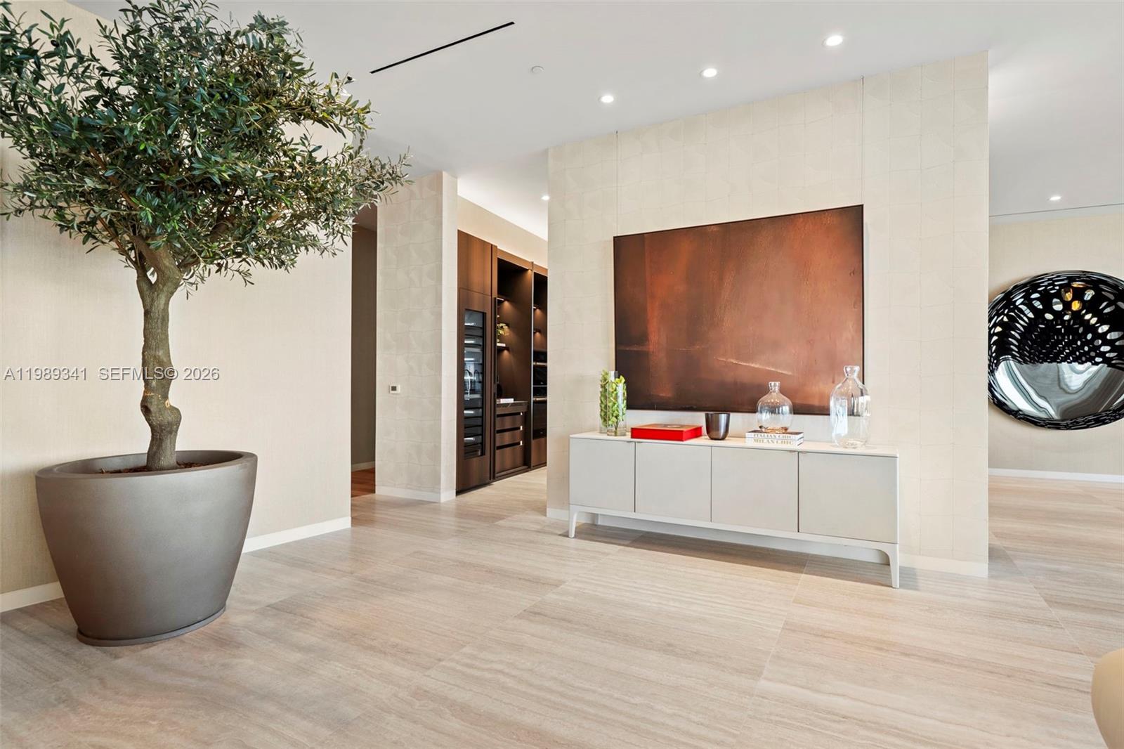 5 Grove Isle Dr Unit: PHS01