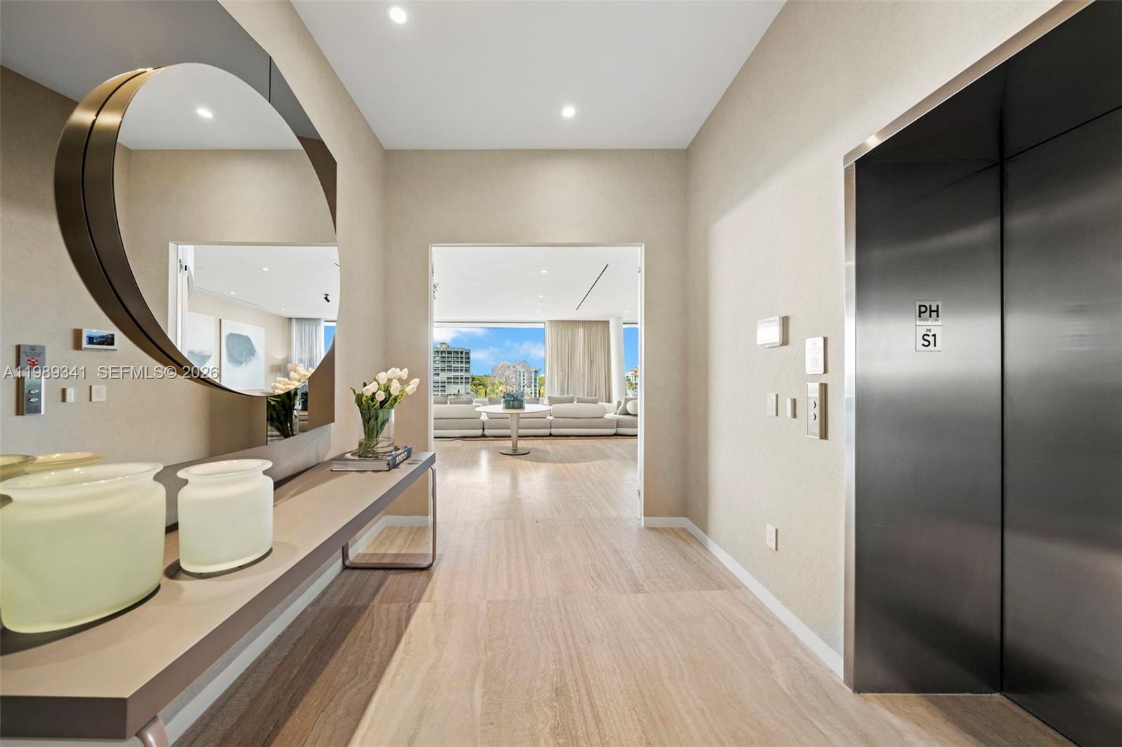 5 Grove Isle Dr Unit: PHS01