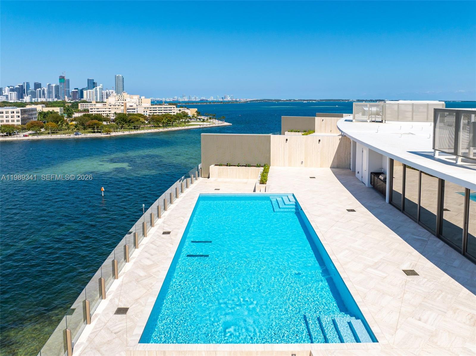 5 Grove Isle Dr Unit: PHS01