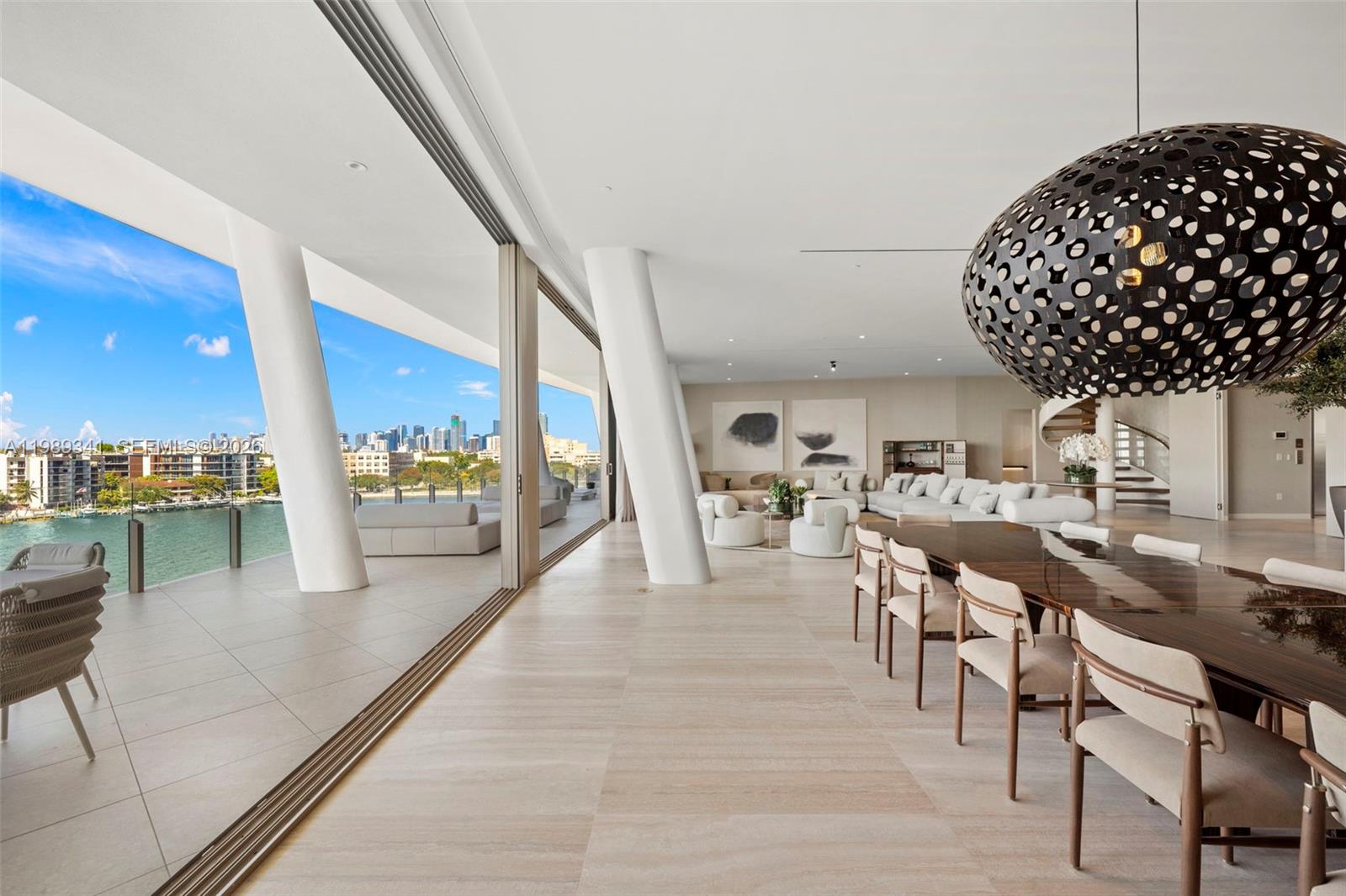 5 Grove Isle Dr Unit: PHS01