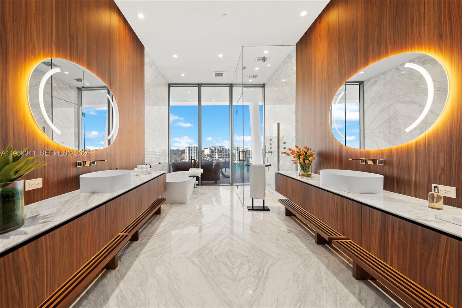 5 Grove Isle Dr Unit: PHS01