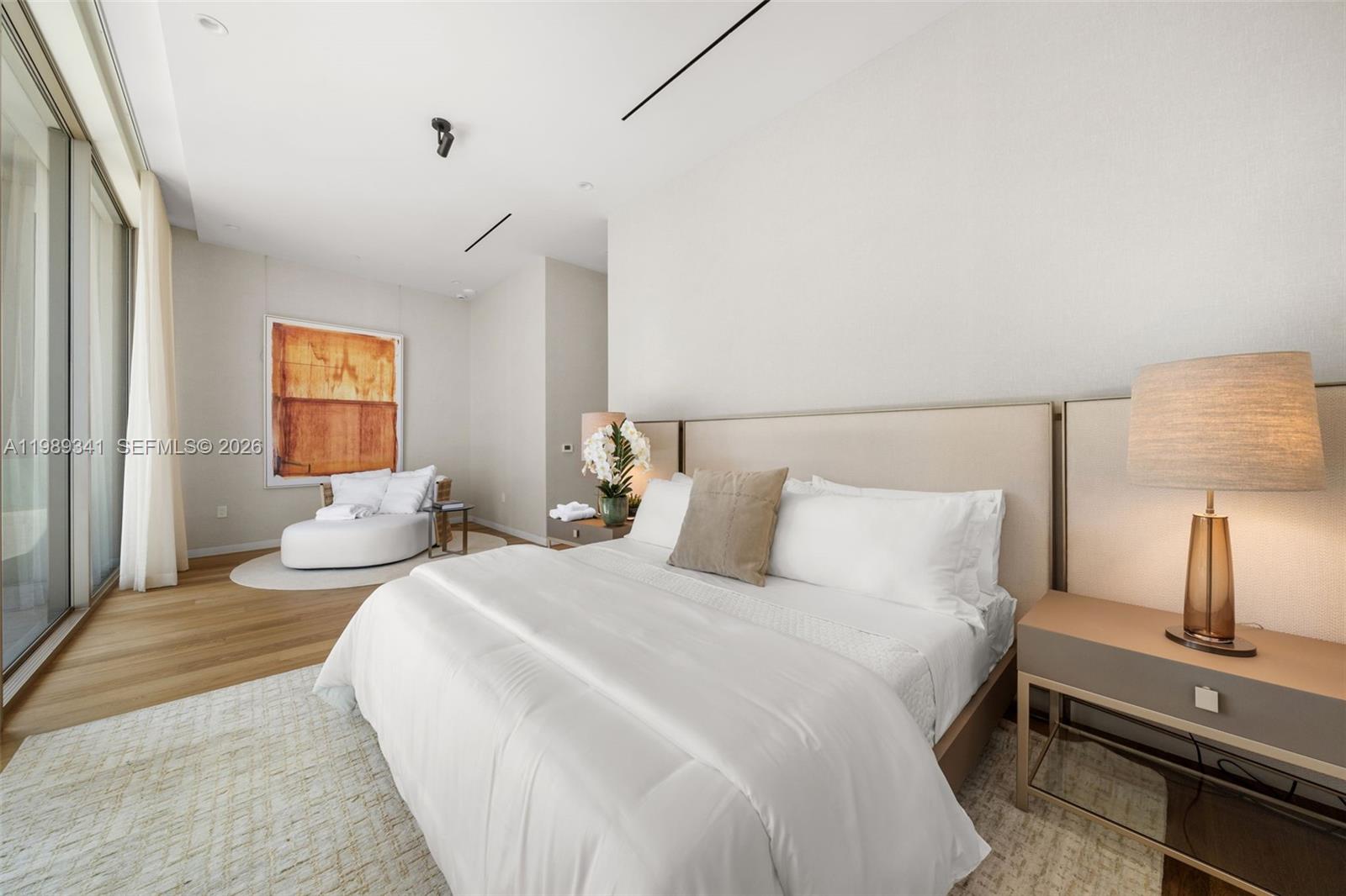 5 Grove Isle Dr Unit: PHS01