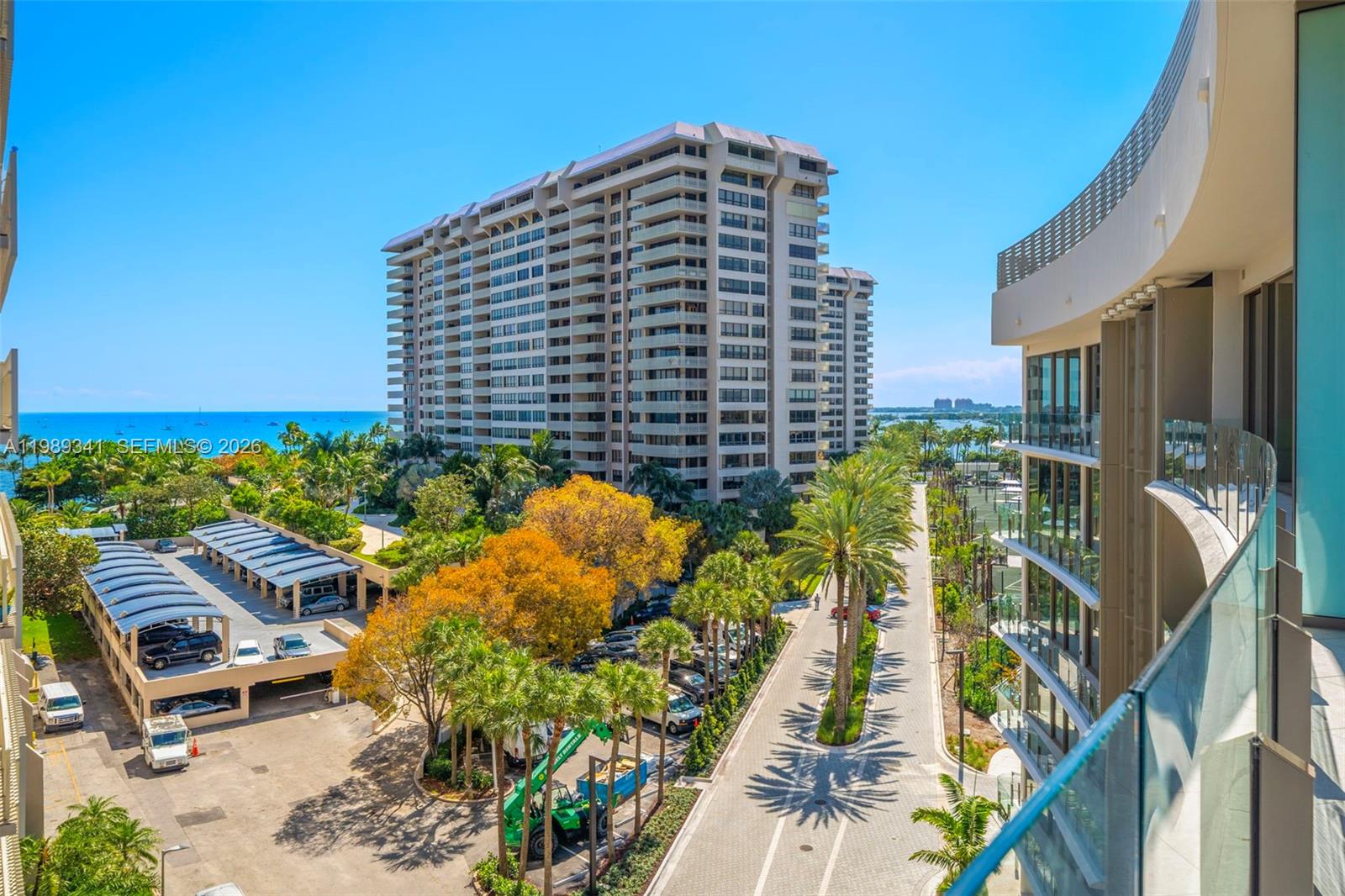 5 Grove Isle Dr Unit: PHS01