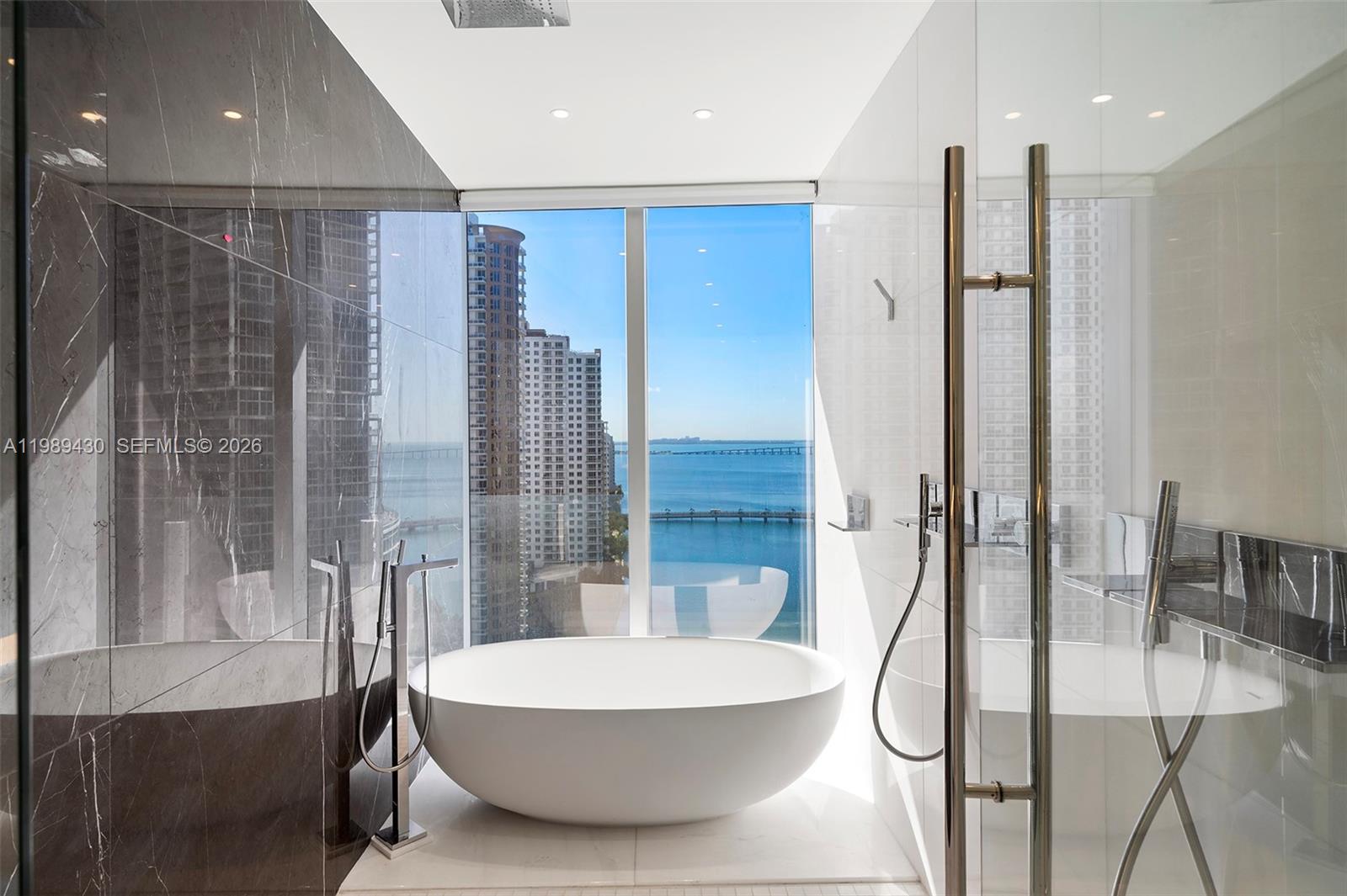 300 Biscayne Boulevard Way # 1904C