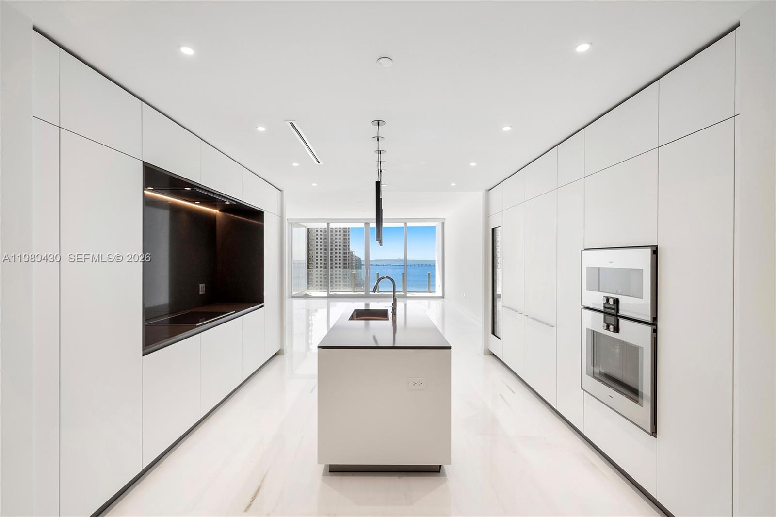 300 Biscayne Boulevard Way # 1904C