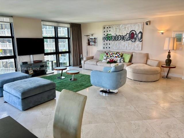 1111 Crandon Blvd # C902