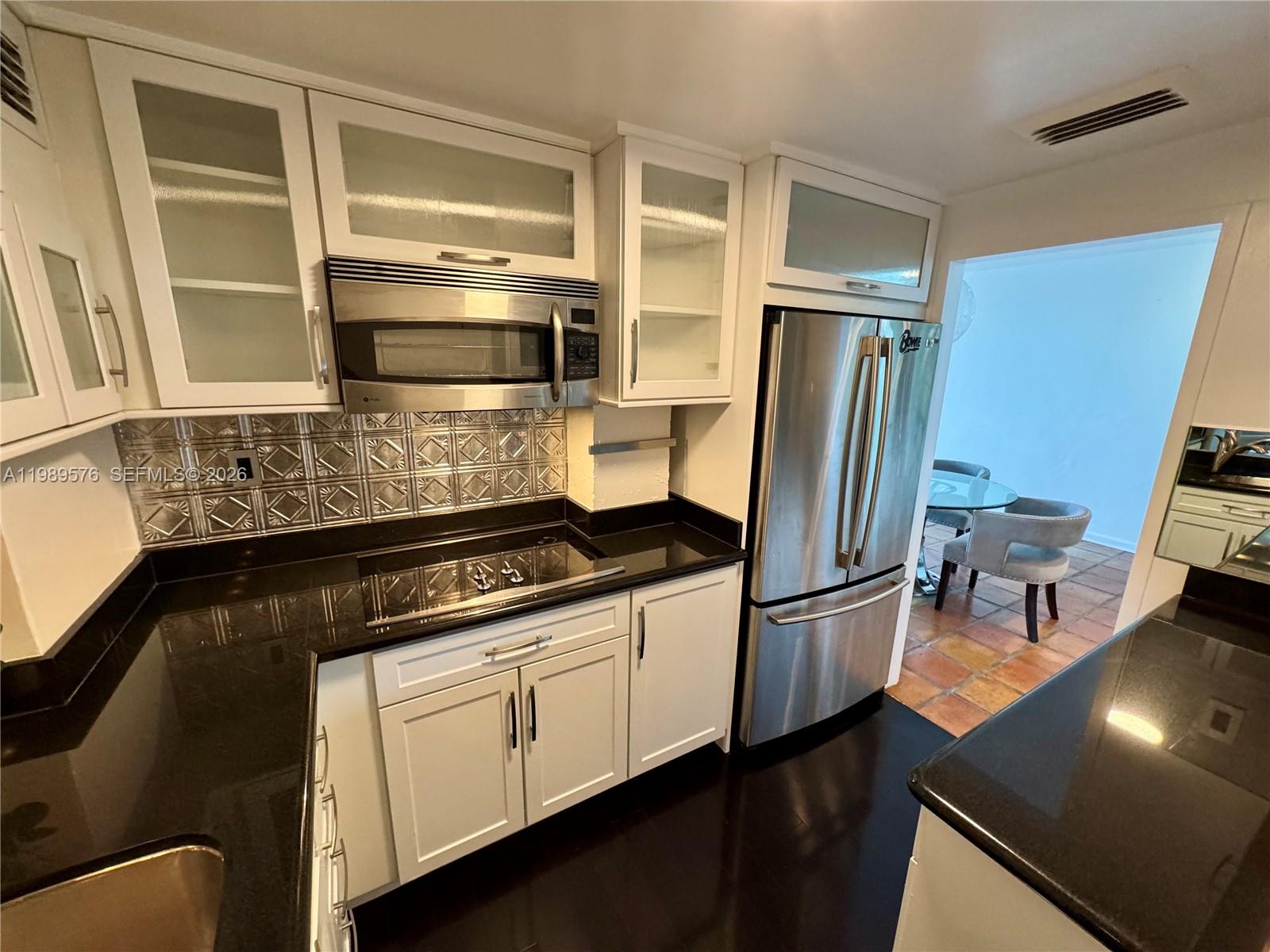 3301 NE 5th Ave # 904