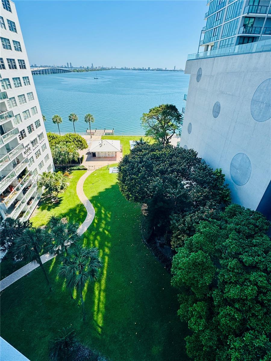 3301 NE 5th Ave # 904