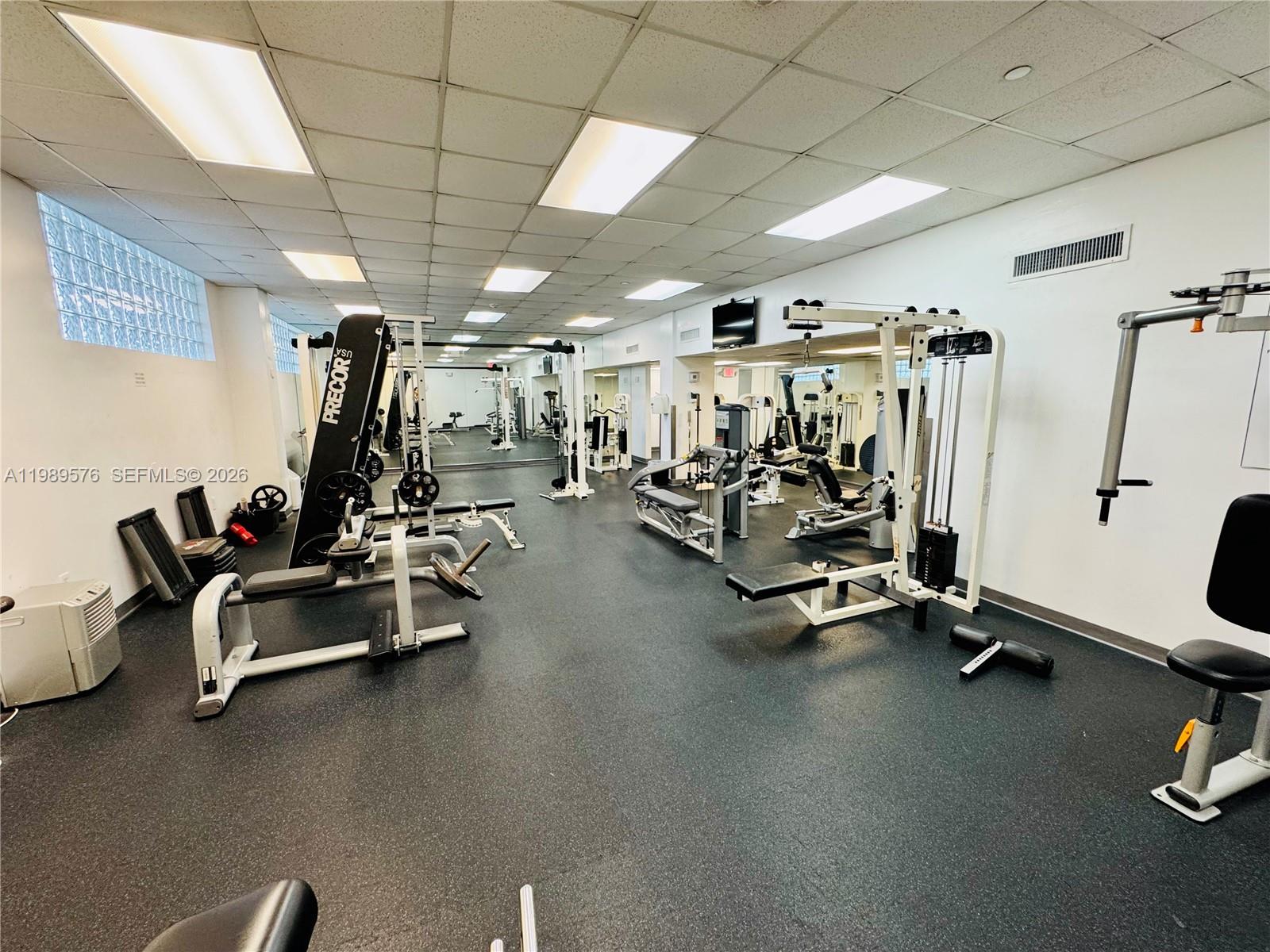 3301 NE 5th Ave # 904