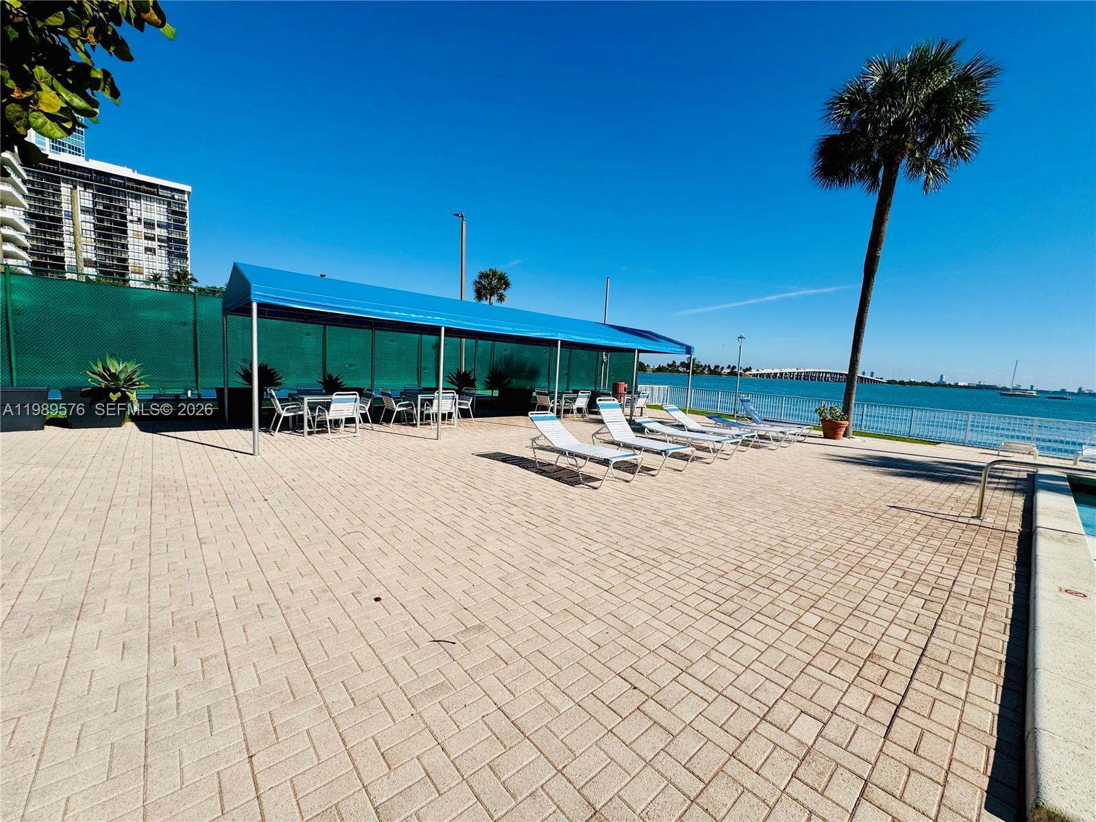 3301 NE 5th Ave # 904