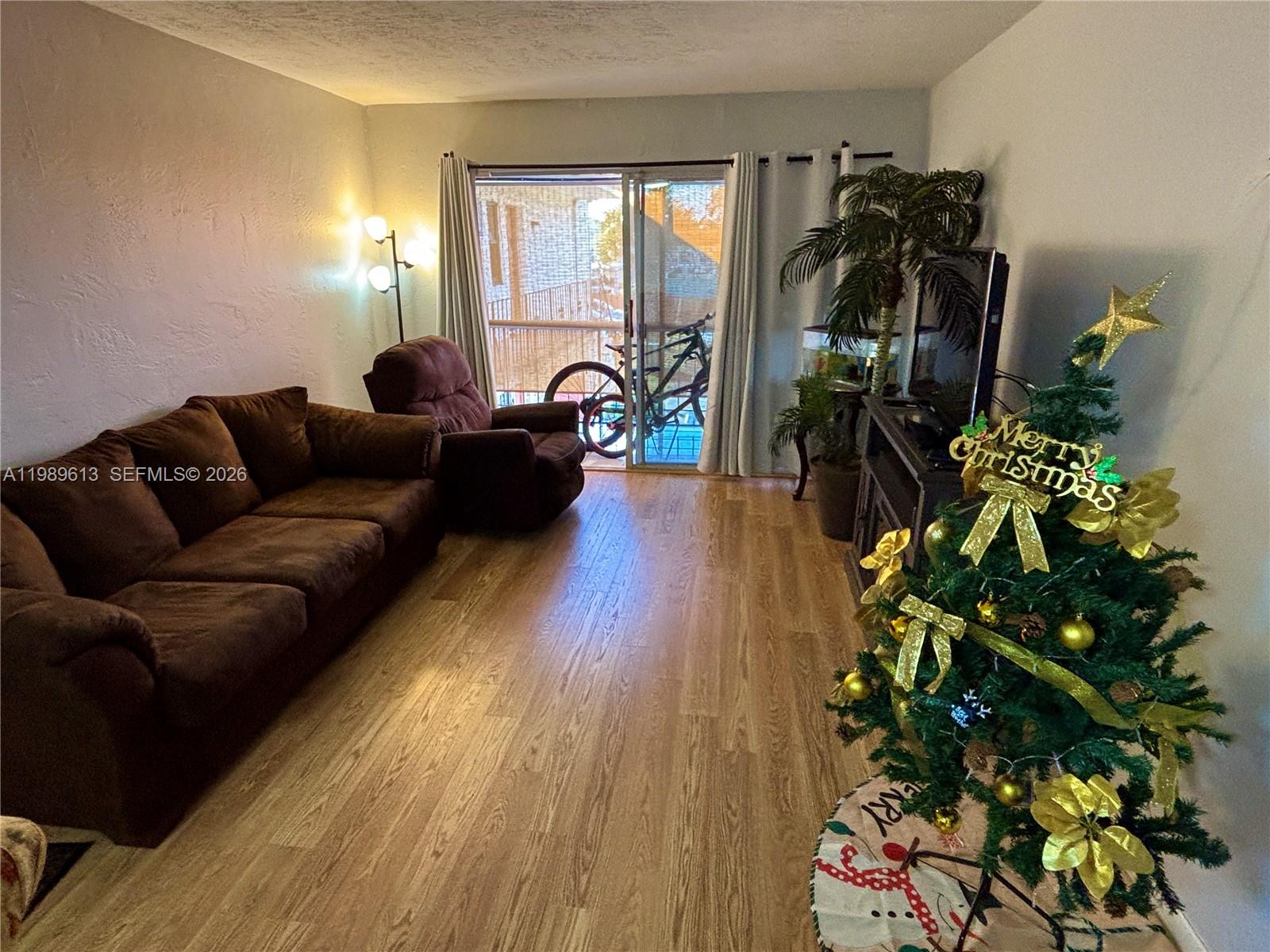 8701 SW 141st St # K5