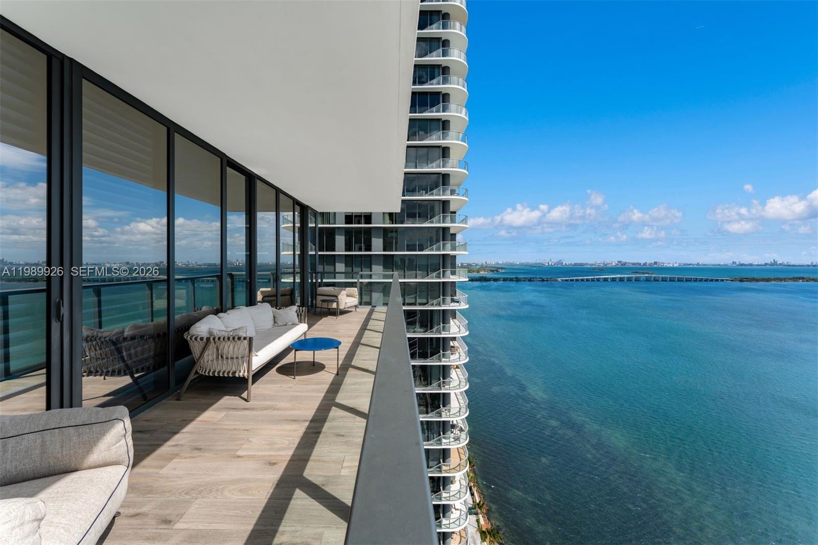 788 NE 23rd St # 2302