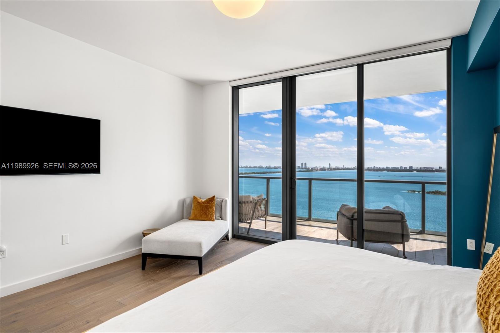 788 NE 23rd St # 2302