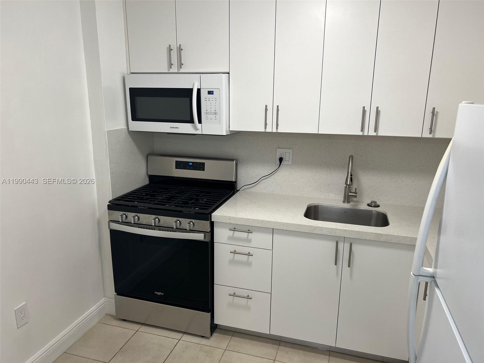 13120 SW 92nd Ave # 112 Unit: B-112