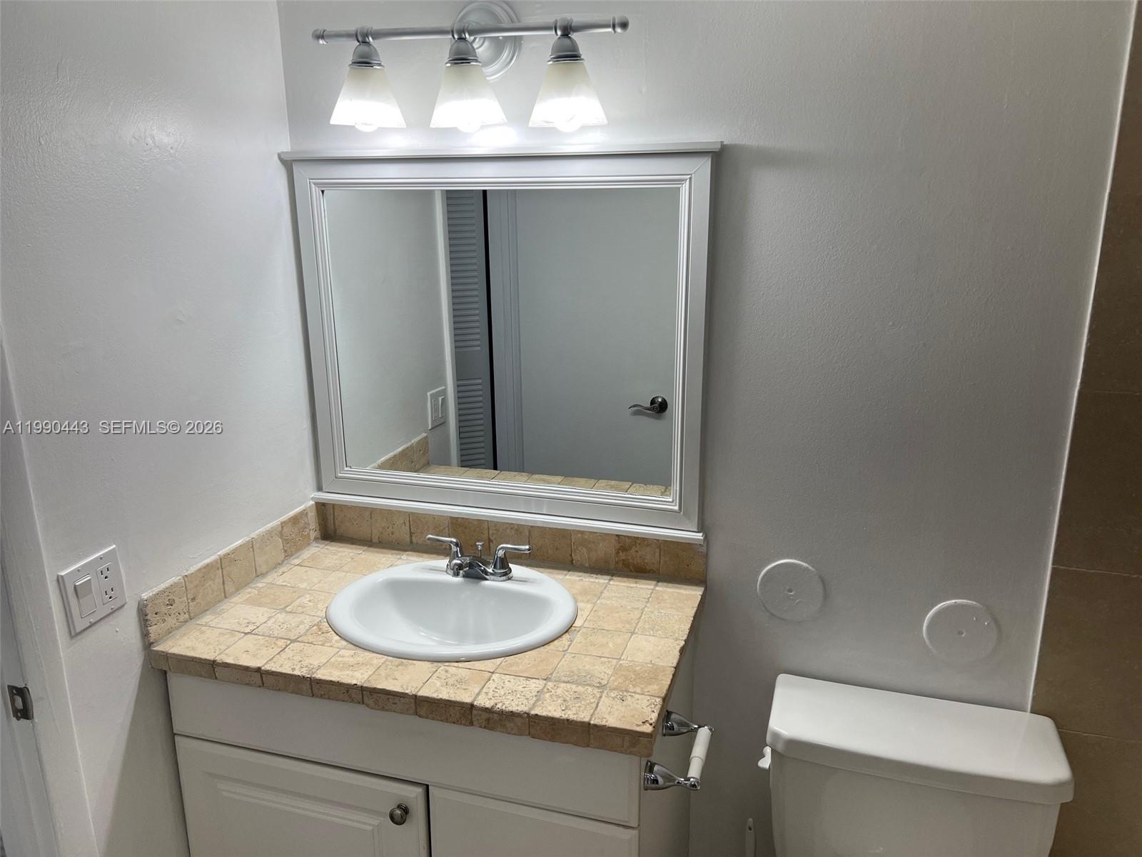 13120 SW 92nd Ave # 112 Unit: B-112