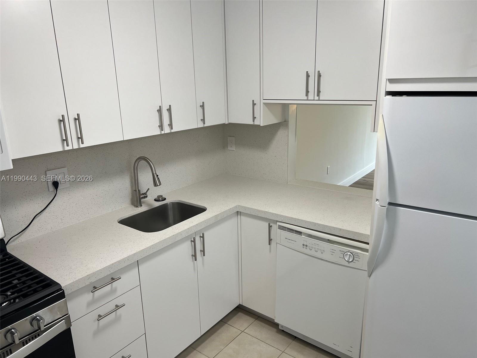 13120 SW 92nd Ave # 112 Unit: B-112