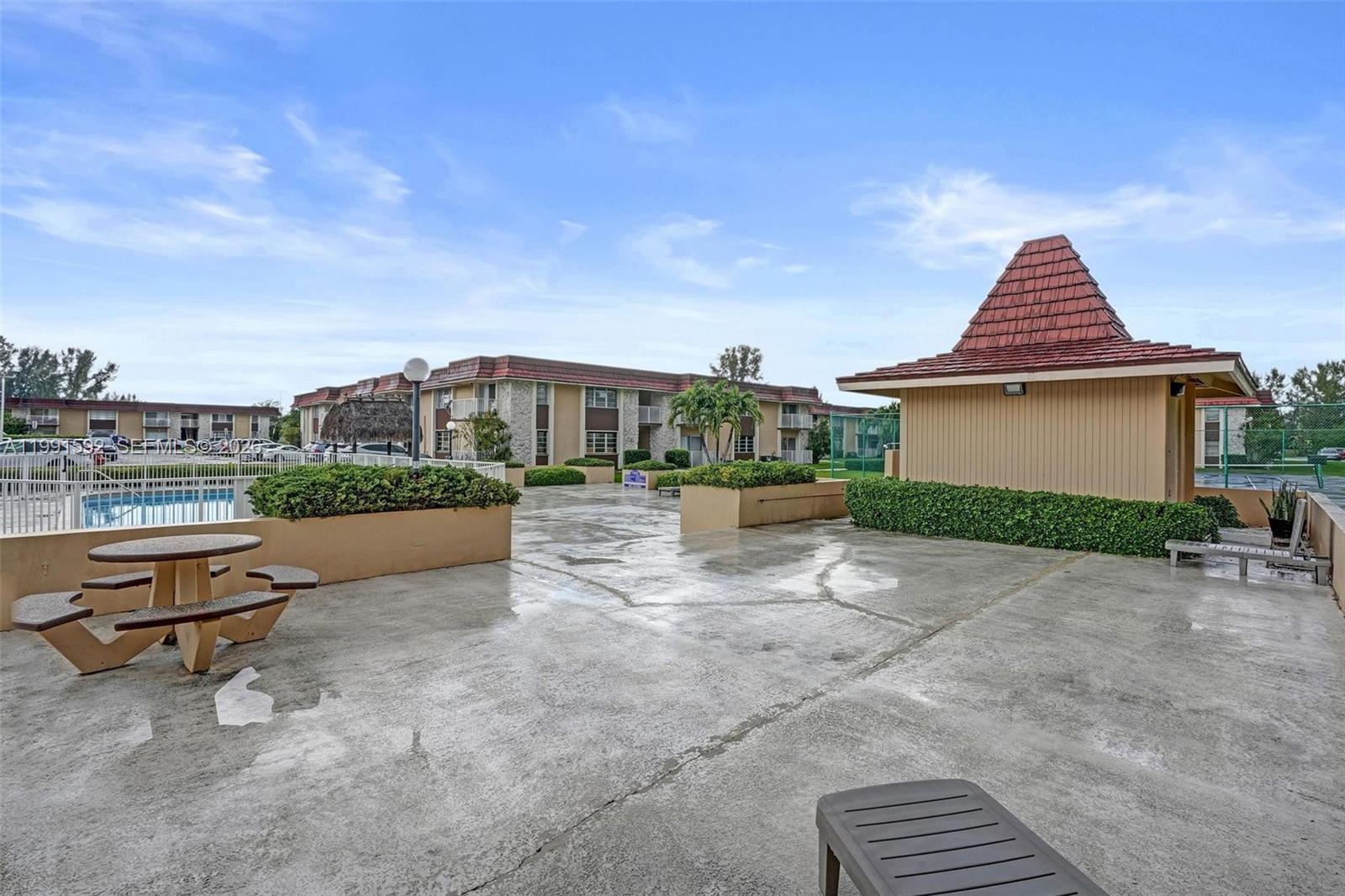 5325 SW 77th Ct # 205F