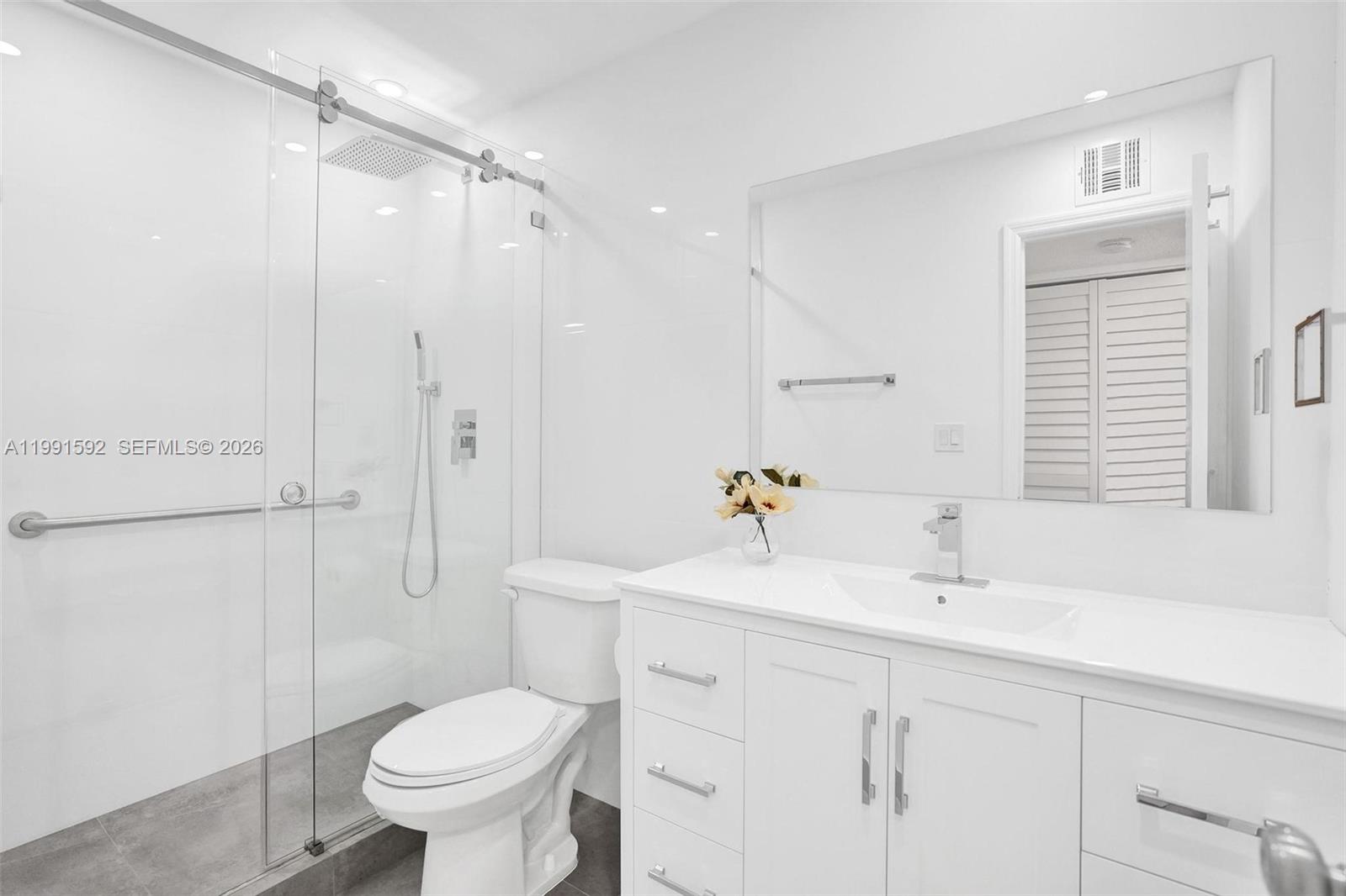 5325 SW 77th Ct # 205F