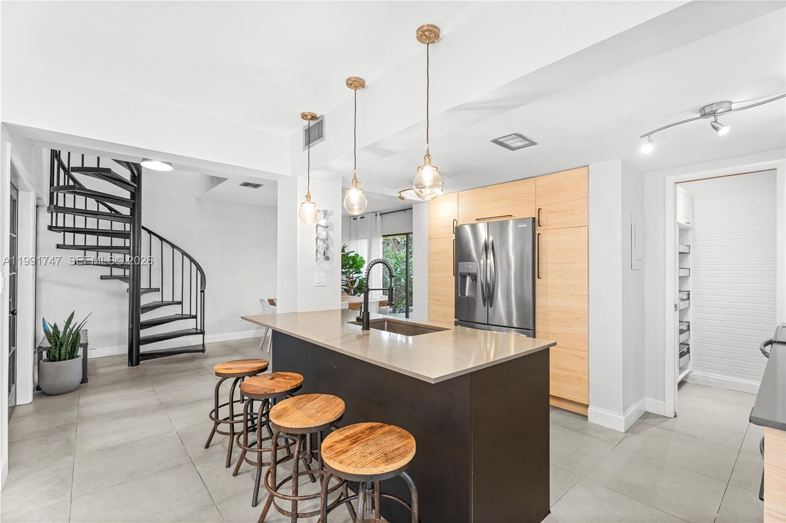 3145 Virginia St # 4