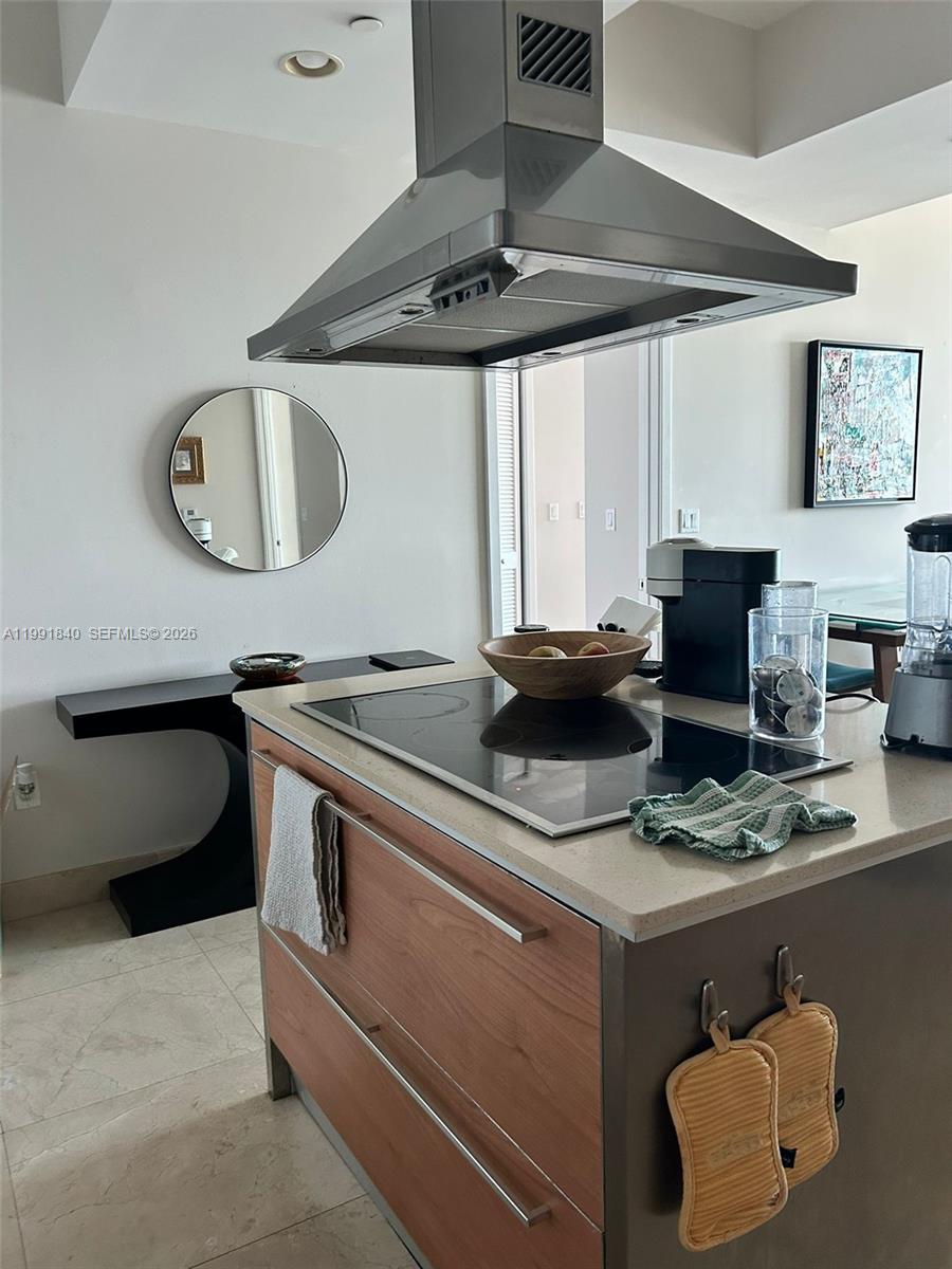 218 SE 14th St Unit: TS303