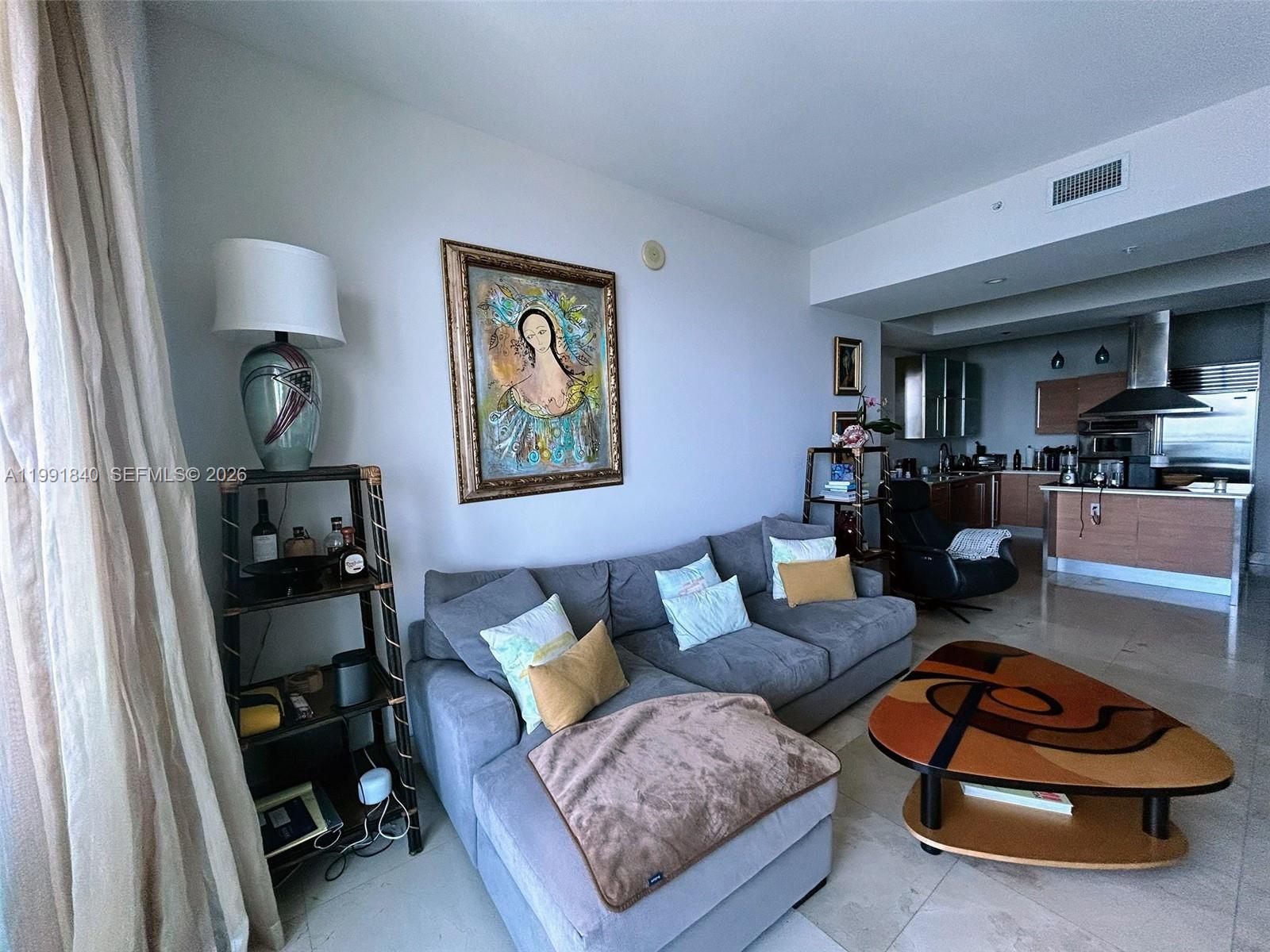 218 SE 14th St Unit: TS303