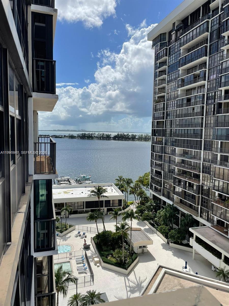1915 Brickell Ave # C1109