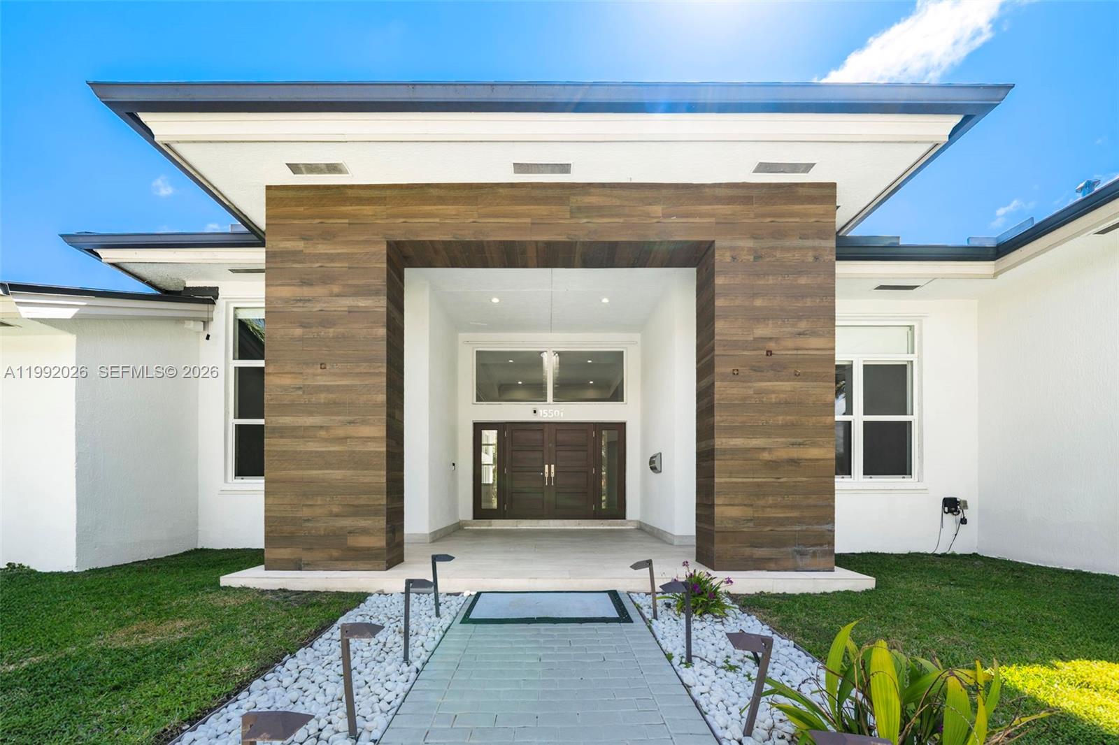 15501 SW 77th Ave